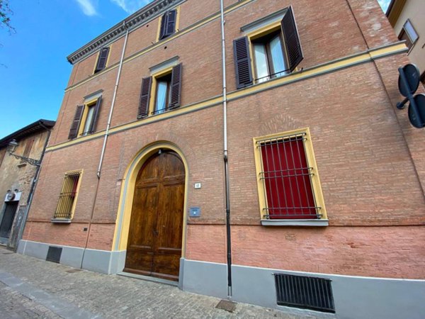 appartamento in affitto ad Imola in zona Centro Storico