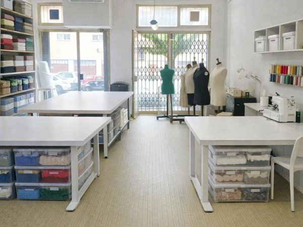 negozio in affitto ad Imola