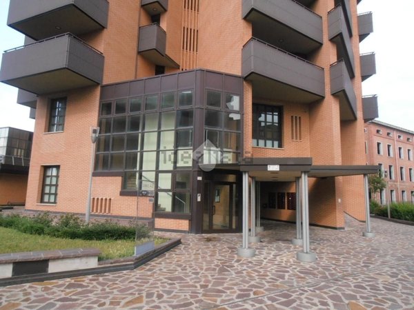 ufficio in affitto ad Imola in zona Area Industriale