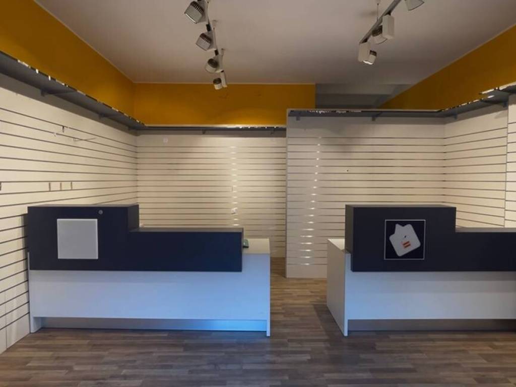 negozio in affitto ad Imola in zona Centro Storico