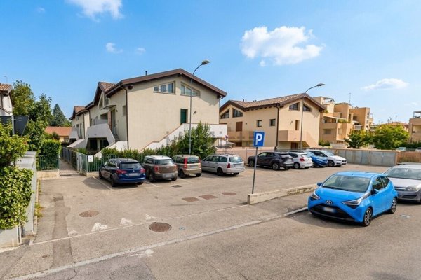 appartamento in affitto ad Imola in zona Area Industriale