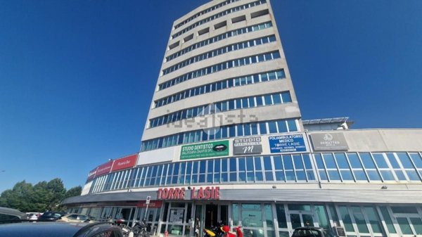 ufficio in affitto ad Imola in zona Area Industriale