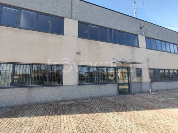 ufficio in affitto ad Imola in zona Area Industriale