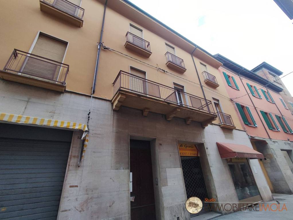 appartamento in affitto ad Imola in zona Centro Storico