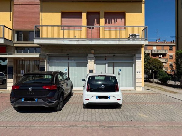 negozio in affitto a Malalbergo in zona Altedo