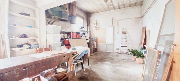 locale di sgombero in affitto a Medicina