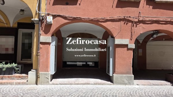 locale commerciale in affitto a Medicina