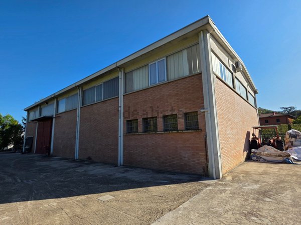 locale di sgombero in affitto ad Ozzano dell'Emilia