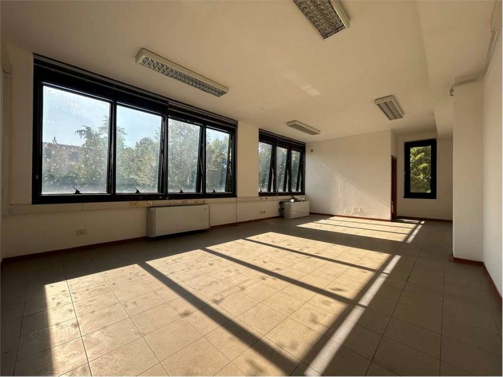 ufficio in affitto ad Ozzano dell'Emilia