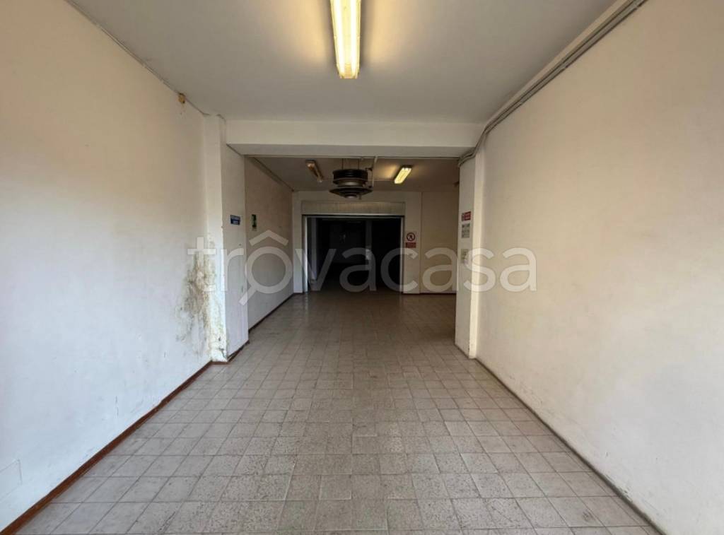 locale commerciale in affitto a Pianoro