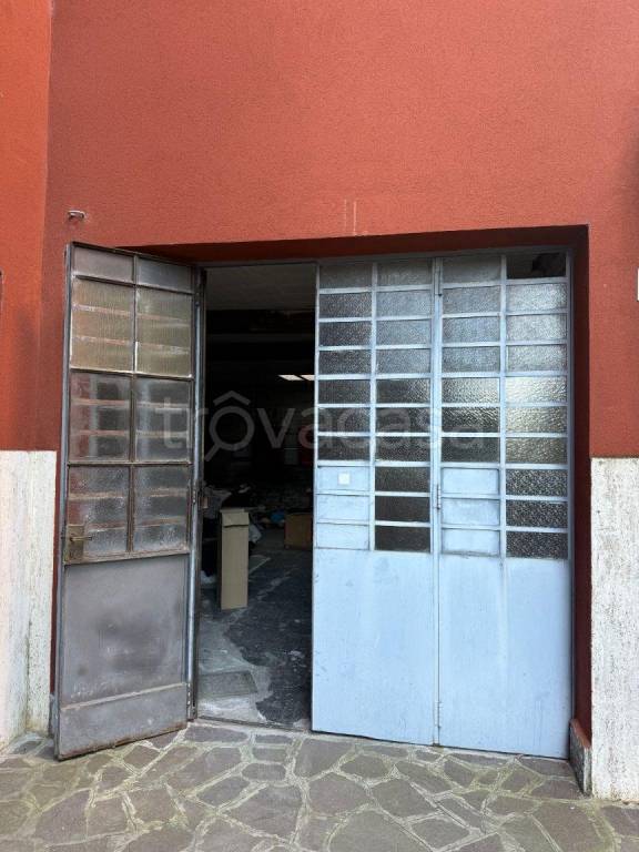 locale commerciale in affitto a Pianoro