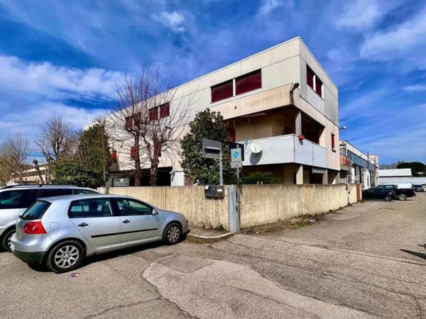 ufficio in affitto a Pianoro