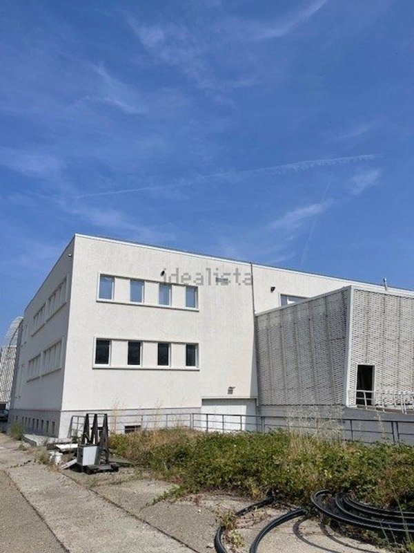 capannone in affitto a Pianoro