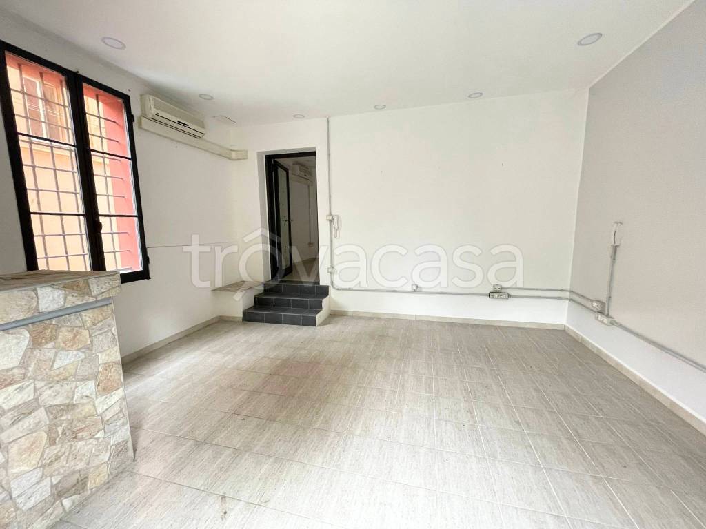 negozio in affitto a Pianoro