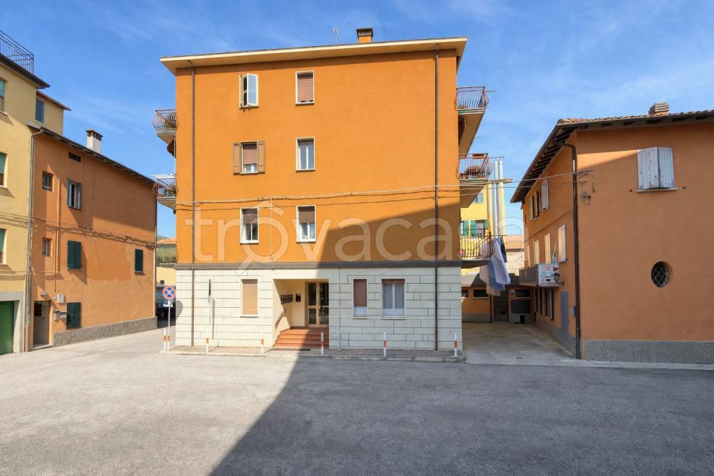 appartamento in affitto a Pianoro in zona Pian di Macina