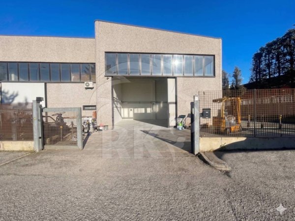locale commerciale in affitto a Pianoro