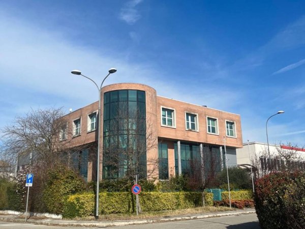 ufficio in affitto a Sala Bolognese in zona Padulle