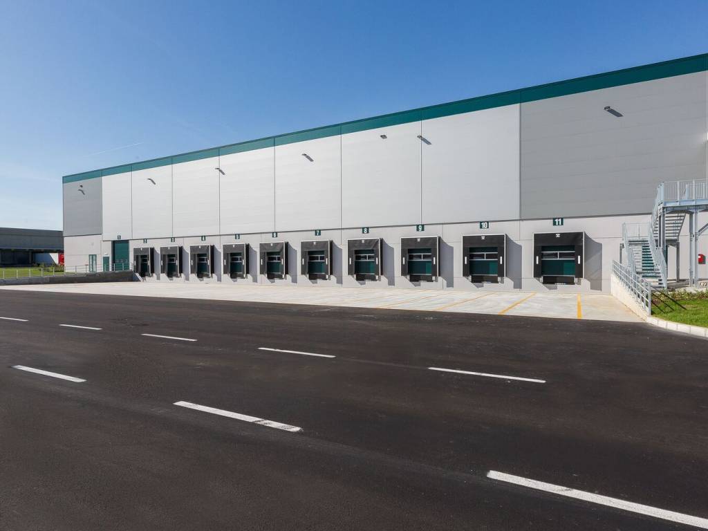 locale commerciale in affitto a San Giorgio di Piano