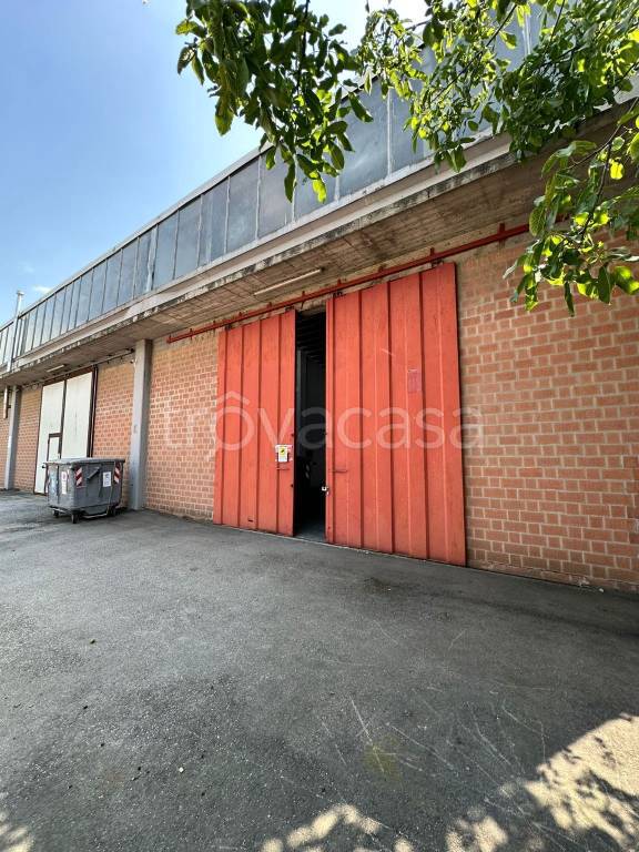 locale commerciale in affitto a San Giorgio di Piano in zona Stiatico