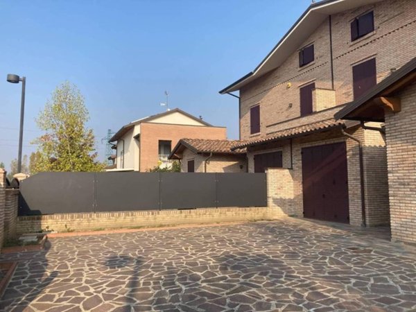 casa indipendente in affitto a San Giovanni in Persiceto