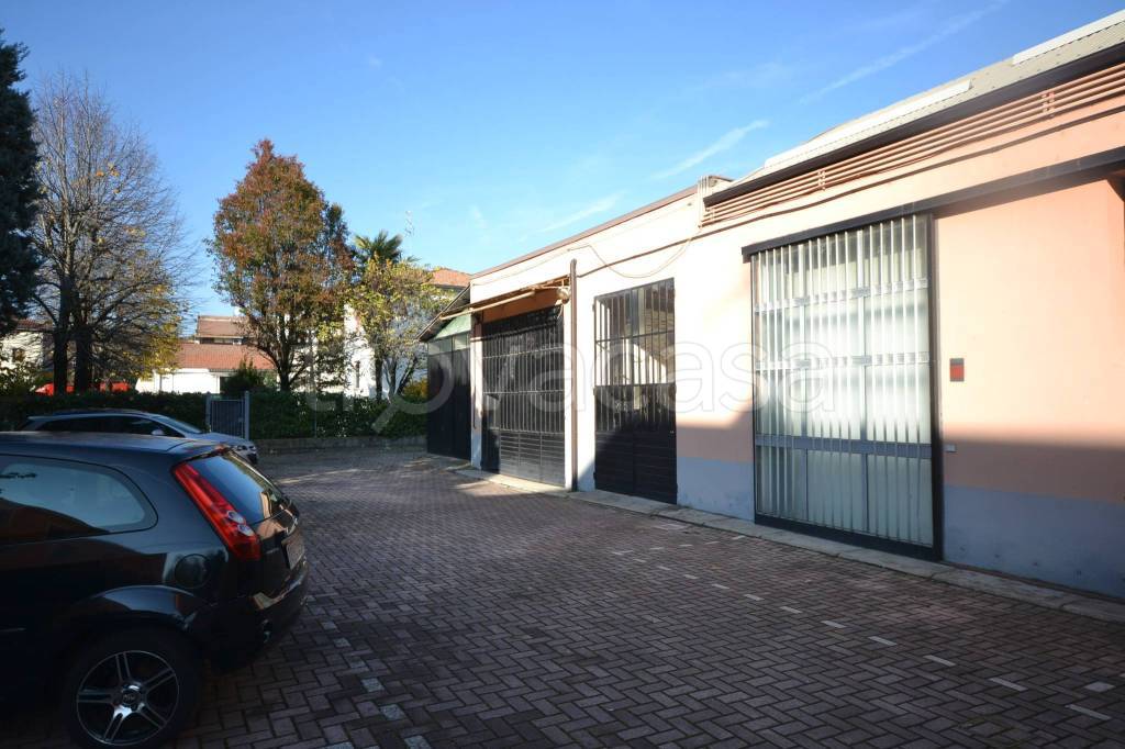 locale commerciale in affitto a San Giovanni in Persiceto