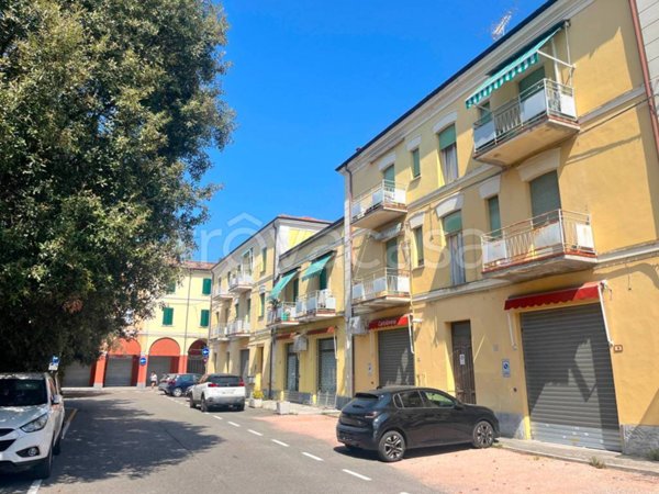 negozio in affitto a San Giovanni in Persiceto
