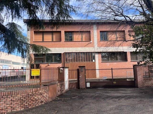negozio in affitto a San Lazzaro di Savena