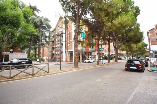 negozio in affitto a San Lazzaro di Savena