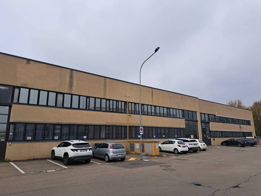 locale commerciale in affitto a San Lazzaro di Savena