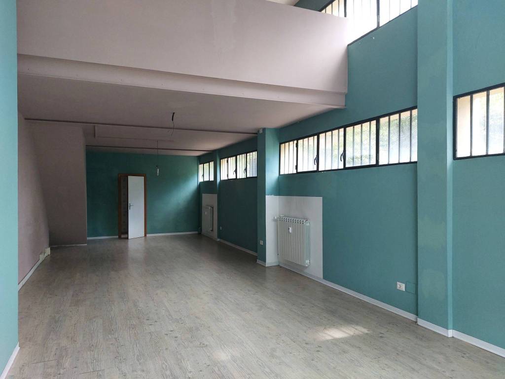 negozio in affitto a San Lazzaro di Savena