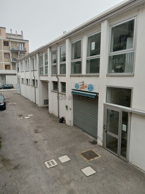 negozio in affitto a San Lazzaro di Savena