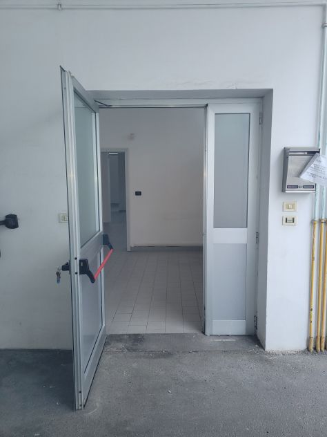 locale commerciale in affitto a San Lazzaro di Savena