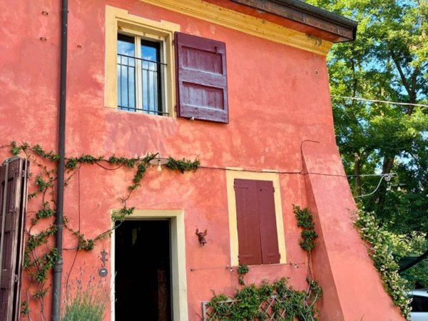 casa indipendente in affitto a San Lazzaro di Savena in zona Castel dei Britti