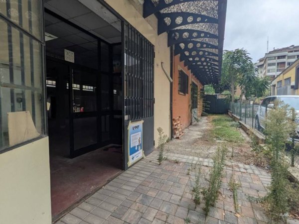 locale commerciale in affitto a San Lazzaro di Savena