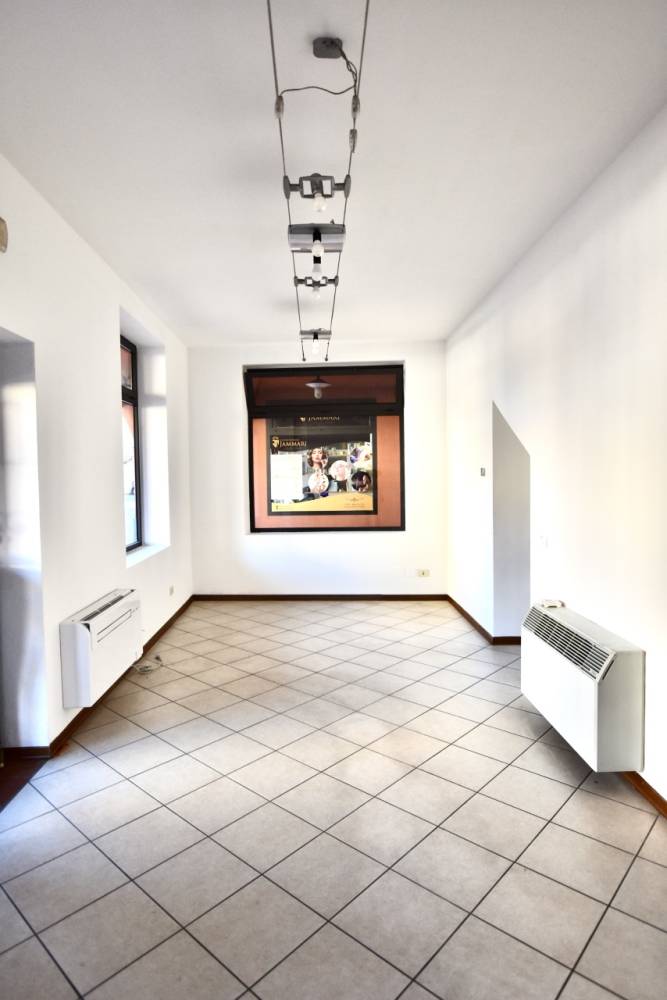 locale commerciale in affitto a San Pietro in Casale