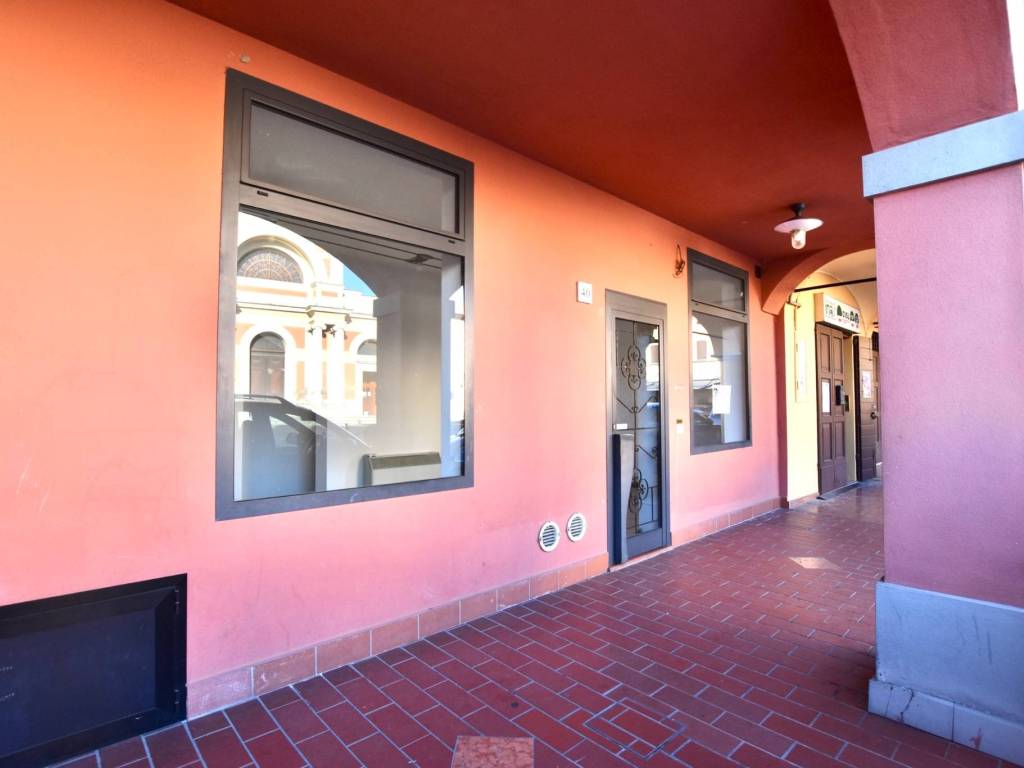 negozio in affitto a San Pietro in Casale