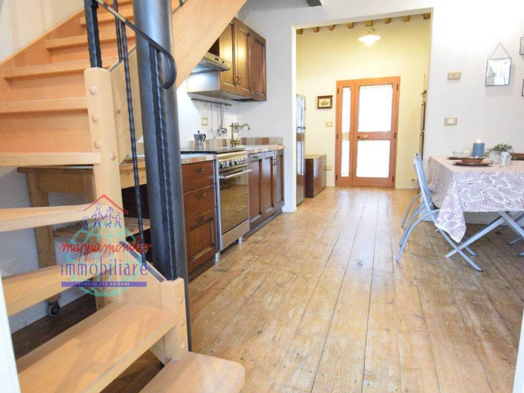 casa indipendente in affitto a San Pietro in Casale in zona Massumatico