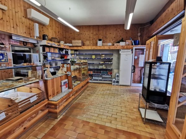 locale commerciale in affitto a Sant'Agata Bolognese