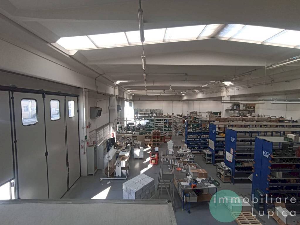 locale commerciale in affitto a Zola Predosa