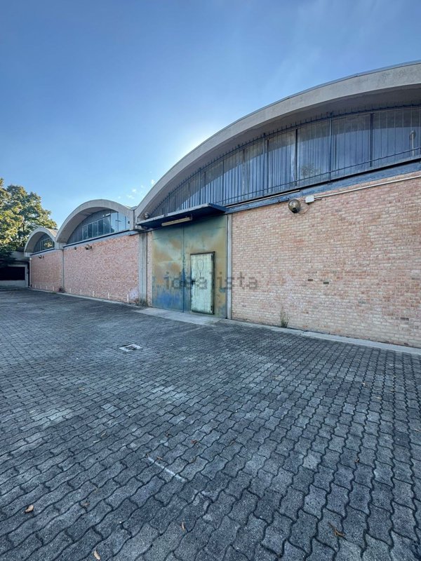 locale di sgombero in affitto a Zola Predosa