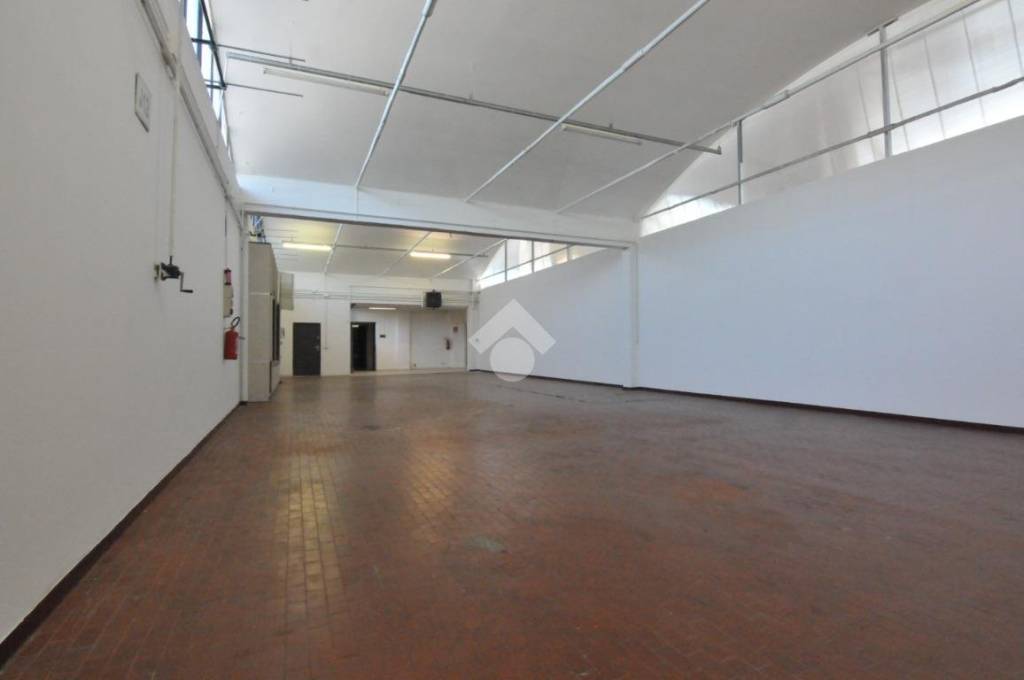 locale commerciale in affitto a Zola Predosa