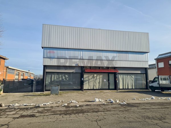 locale commerciale in affitto a Zola Predosa