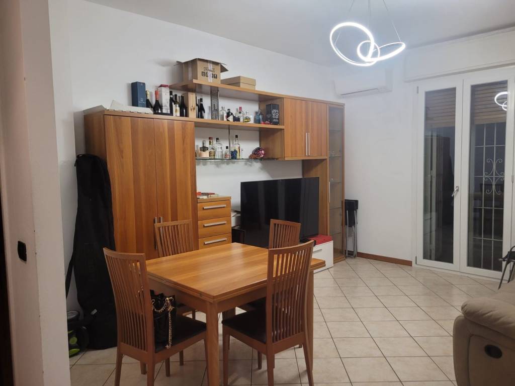 appartamento in affitto a Zola Predosa in zona Riale