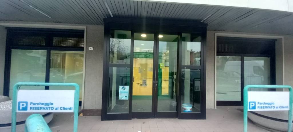 negozio in affitto a Zola Predosa in zona Riale