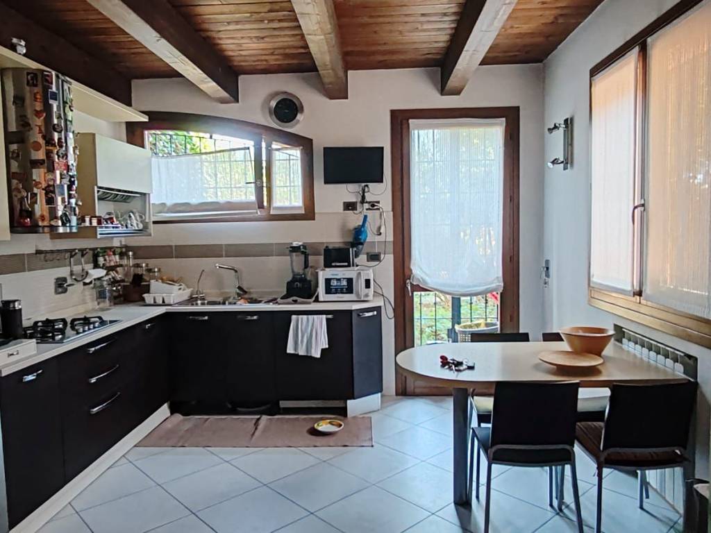 casa indipendente in affitto a Zola Predosa in zona Lavino