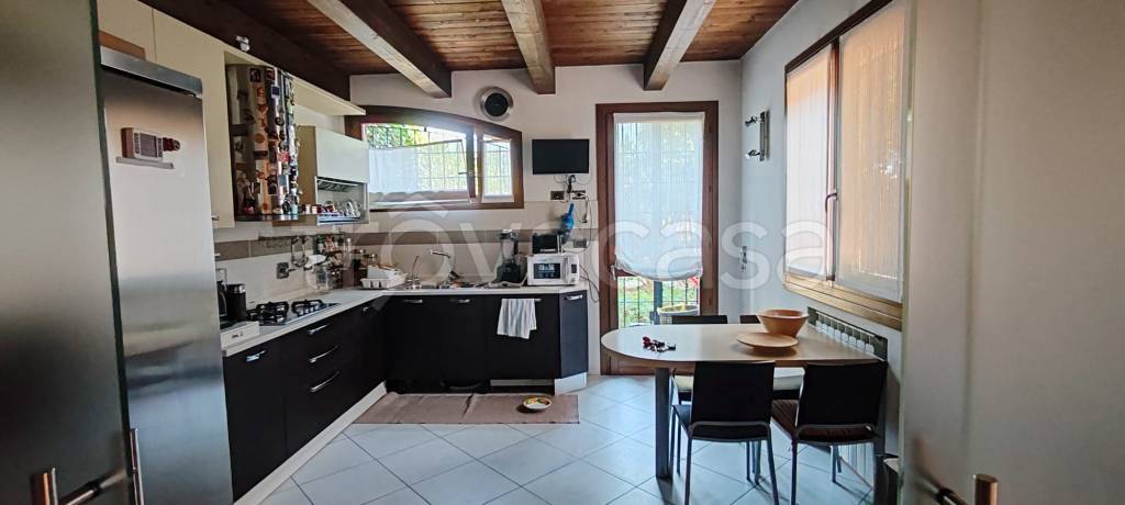 casa indipendente in affitto a Zola Predosa in zona Lavino