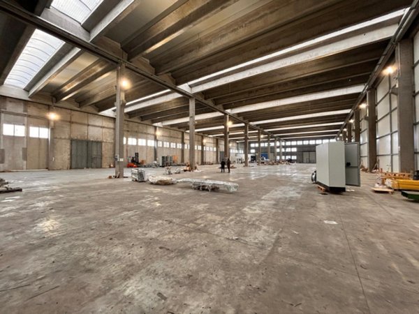 capannone in affitto a Zola Predosa