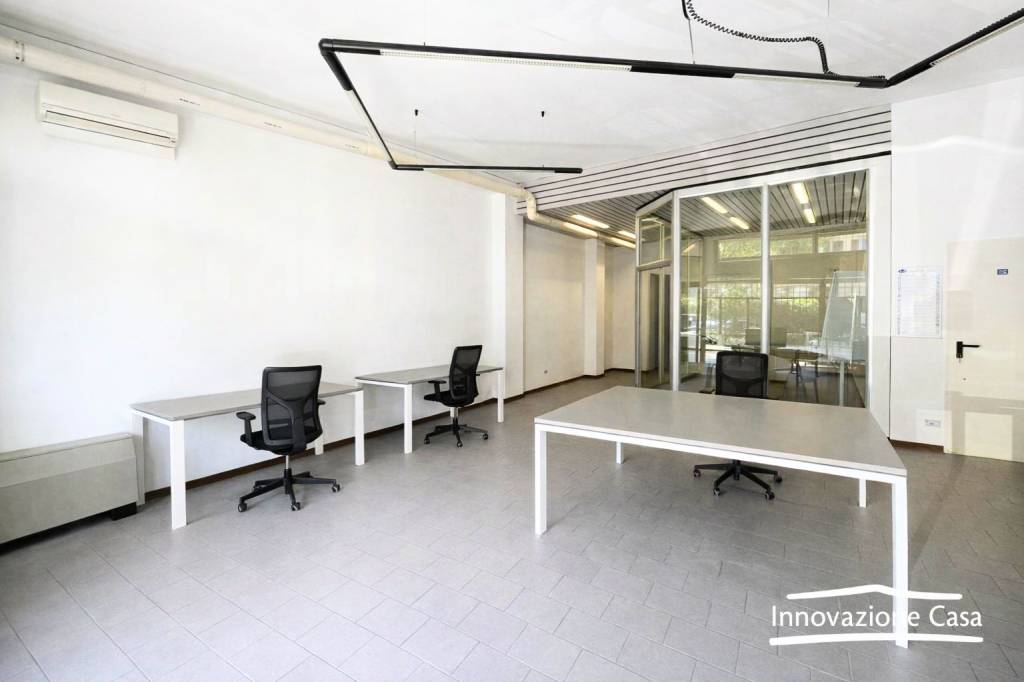 negozio in affitto a Zola Predosa in zona Riale