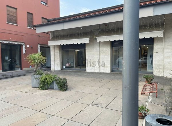 locale commerciale in affitto a Zola Predosa