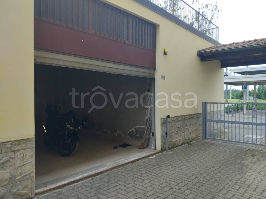 locale di sgombero in affitto a Zola Predosa in zona Ponte Ronca